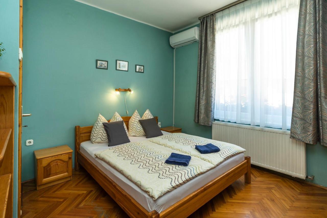Bed and Breakfast Cecey Vendeghaz Erlau Exterior foto