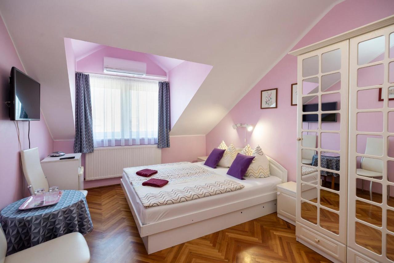 Bed and Breakfast Cecey Vendeghaz Erlau Exterior foto