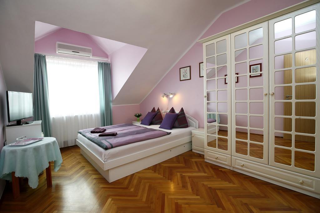 Bed and Breakfast Cecey Vendeghaz Erlau Zimmer foto